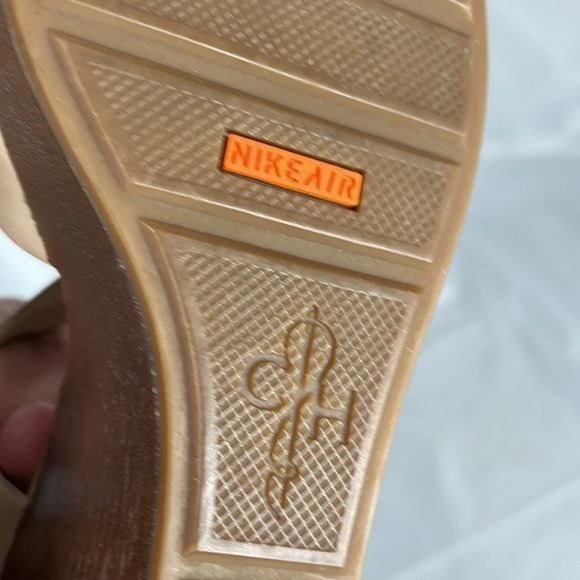COLE HANN Crisscross Tan Open Toe Wedge Shoes Nike Air Technology Leather 9.5 - Picture 10 of 12
